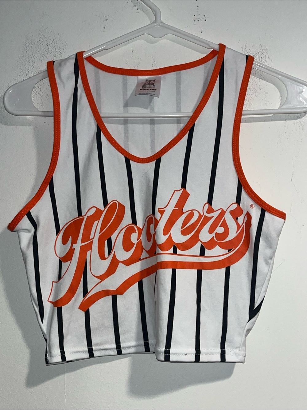 HOOTERS Hooters striped crop tank top